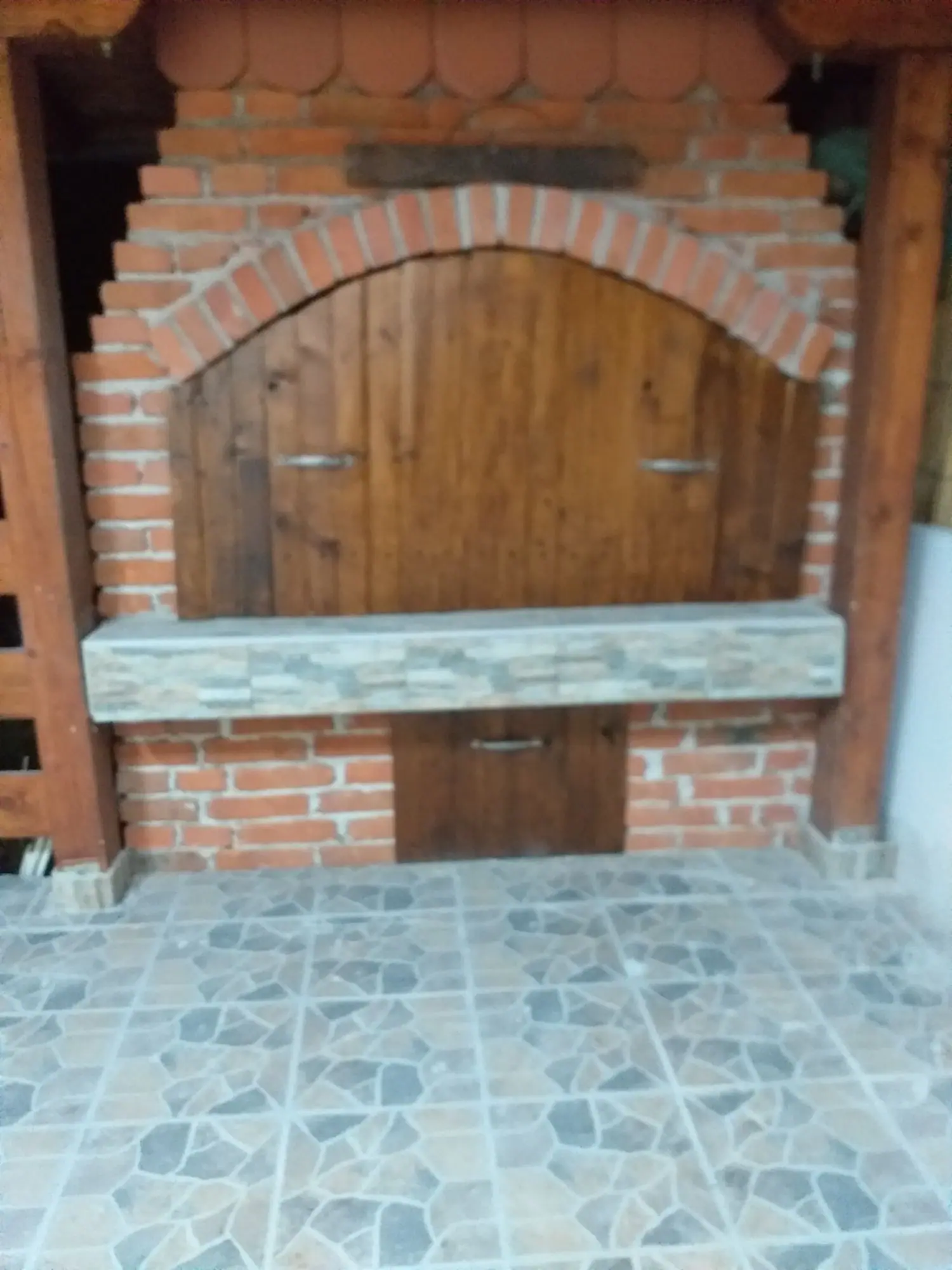 Ognjište i letnja kuhinja